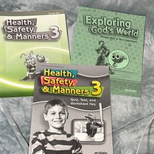 Abeka Kids Educational Book Set - Green and Gray. Teacher keys